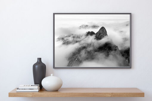 BERGSTOPP I MOLNEN poster (Lager)