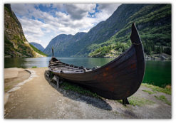 Viking båt på stranden poster