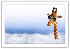 Alternative view of Giraff kikar över molnen poster