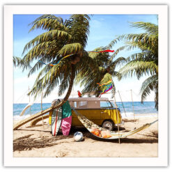 Alternative view of VW Van på stranden Poster