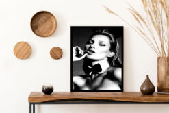 Kate Moss porträtt 30x40cm i ram